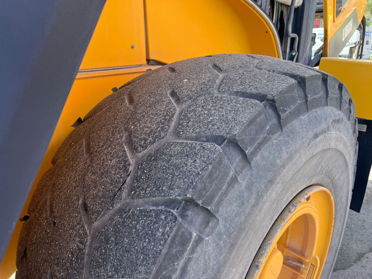VOLVO L180H - Încărcător frontal pe pneuri: Foto 3 VOLVO L180H - Încărcător frontal pe pneuri: Foto 3