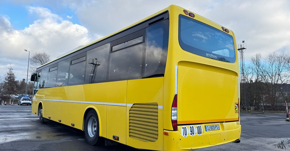 Irisbus Recreo Crosway / KLIMATYZACJA/ 59+1 miejsc/ tector / CENA: 78000zł netto - Alte utilaje: Foto 3 Irisbus Recreo Crosway / KLIMATYZACJA/ 59+1 miejsc/ tector / CENA: 78000zł netto - Alte utilaje: Foto 3