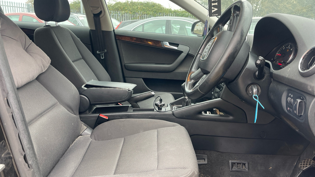 AUDI A3 1.9 TDI - Hatchback: Foto 5 AUDI A3 1.9 TDI - Hatchback: Foto 5