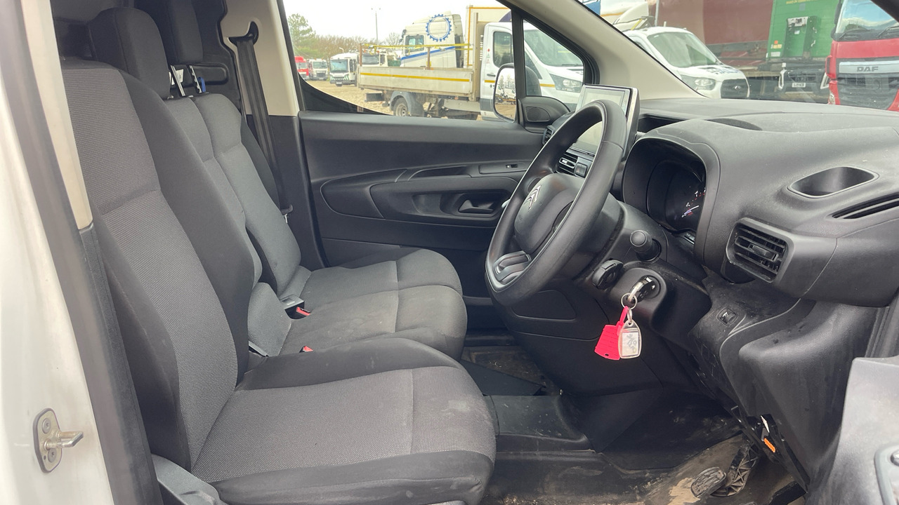 CITROEN BERLINGO ENTERPRISE 650 1.5 BLUEHDI 75PS - Autoutilitară compactă: Foto 5 CITROEN BERLINGO ENTERPRISE 650 1.5 BLUEHDI 75PS - Autoutilitară compactă: Foto 5