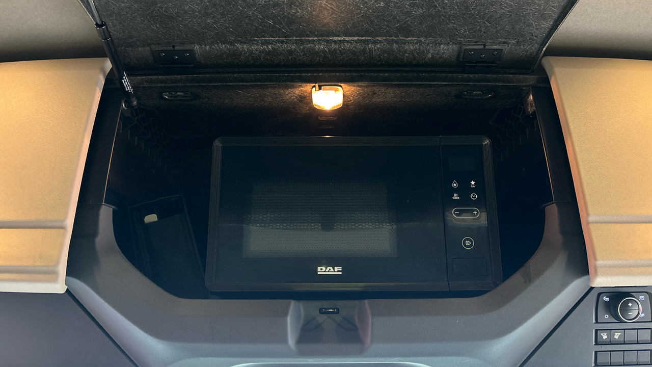 Cap tractor DAF XF  530: Foto 22