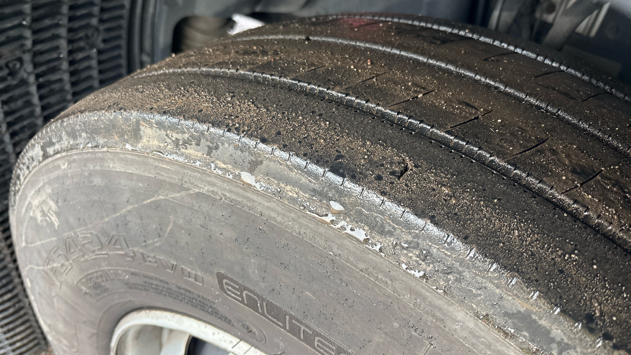 Cap tractor DAF XF  530: Foto 31