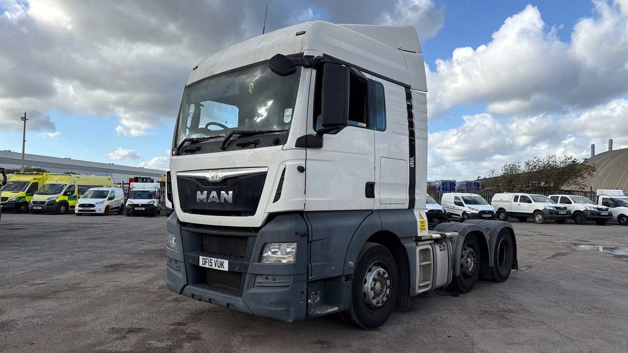 MAN TGX 26.440 - Cap tractor: Foto 2 MAN TGX 26.440 - Cap tractor: Foto 2