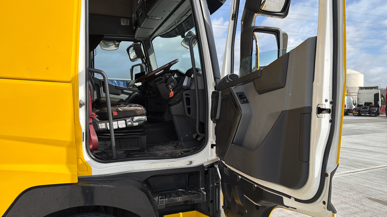 RENAULT T RANGE - Cap tractor: Foto 5 RENAULT T RANGE - Cap tractor: Foto 5