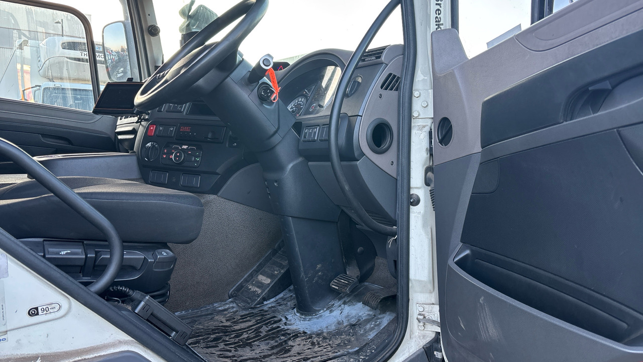 DAF CF 260 - Camion furgon: Foto 5 DAF CF 260 - Camion furgon: Foto 5