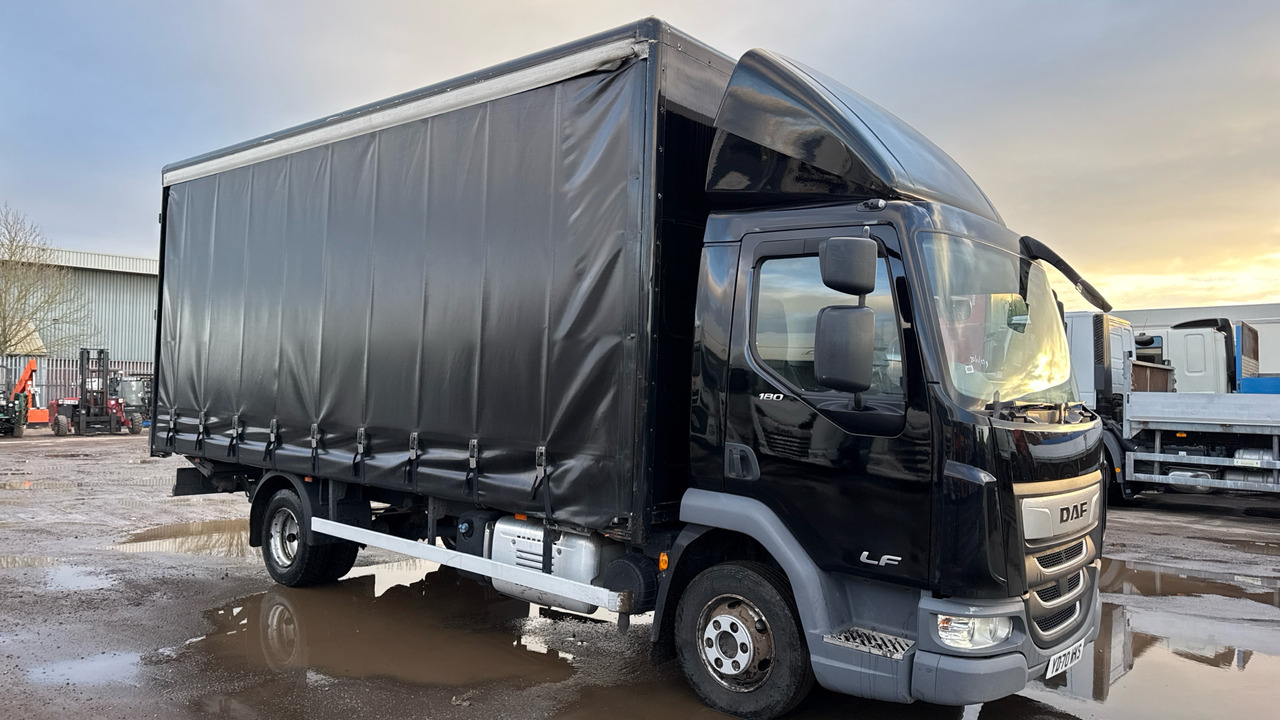 DAF LF 180 - Camion cu prelată: Foto 1 DAF LF 180 - Camion cu prelată: Foto 1