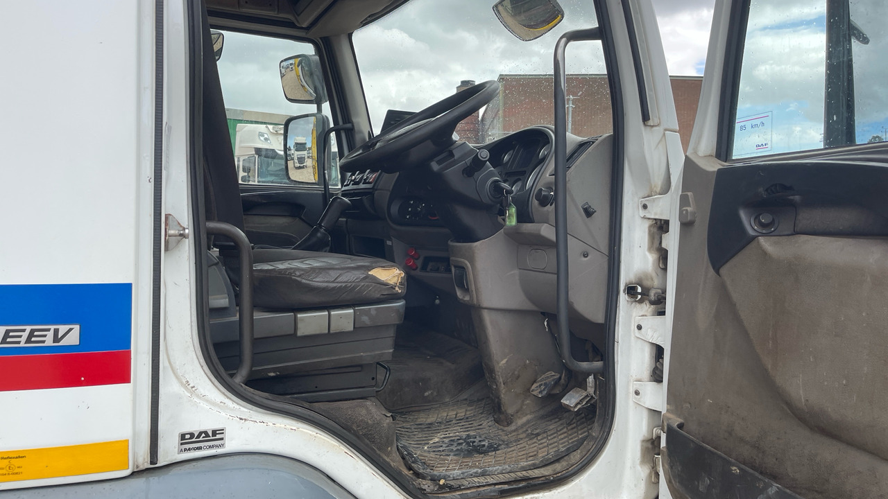 DAF LF 45.180 - Camion platformă: Foto 5 DAF LF 45.180 - Camion platformă: Foto 5