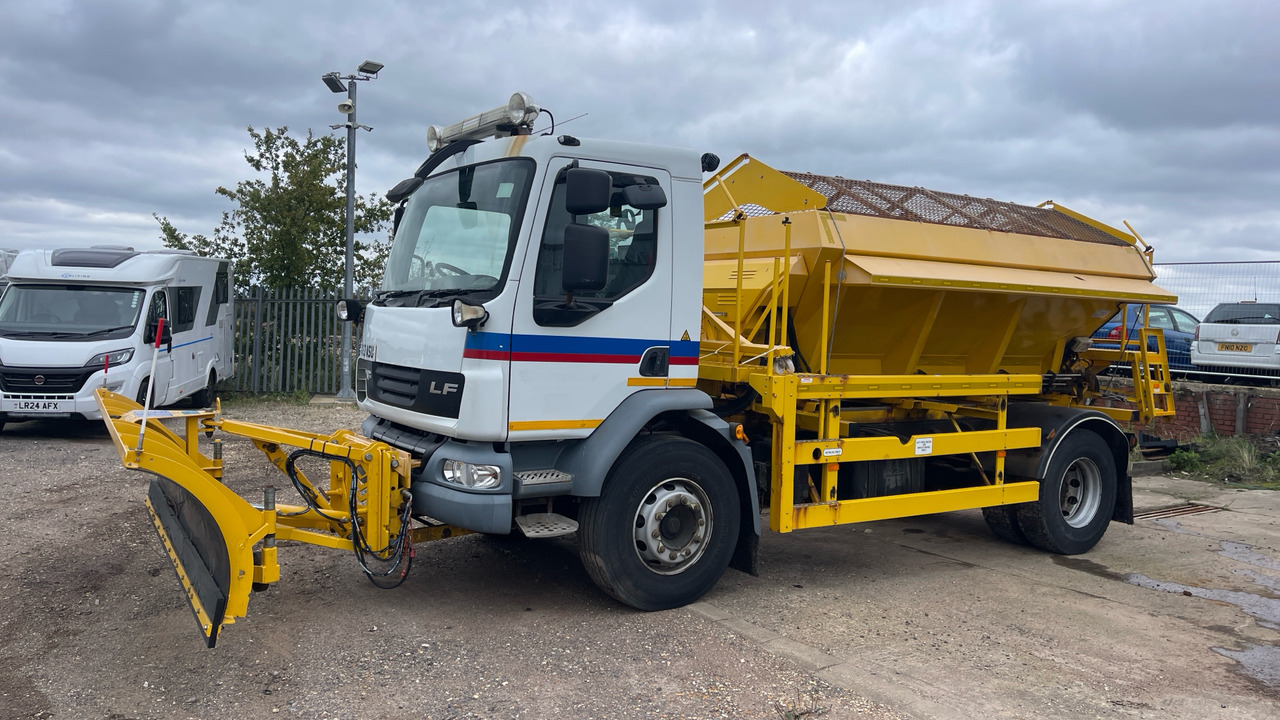 DAF LF 55.220 - Utilaj deszăpezire: Foto 2 DAF LF 55.220 - Utilaj deszăpezire: Foto 2