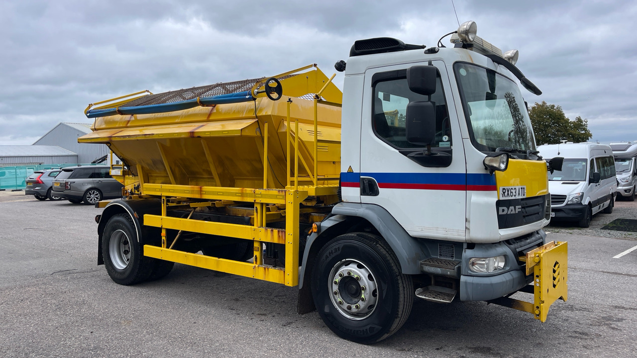 DAF LF 55.220 - Utilaj deszăpezire: Foto 1 DAF LF 55.220 - Utilaj deszăpezire: Foto 1