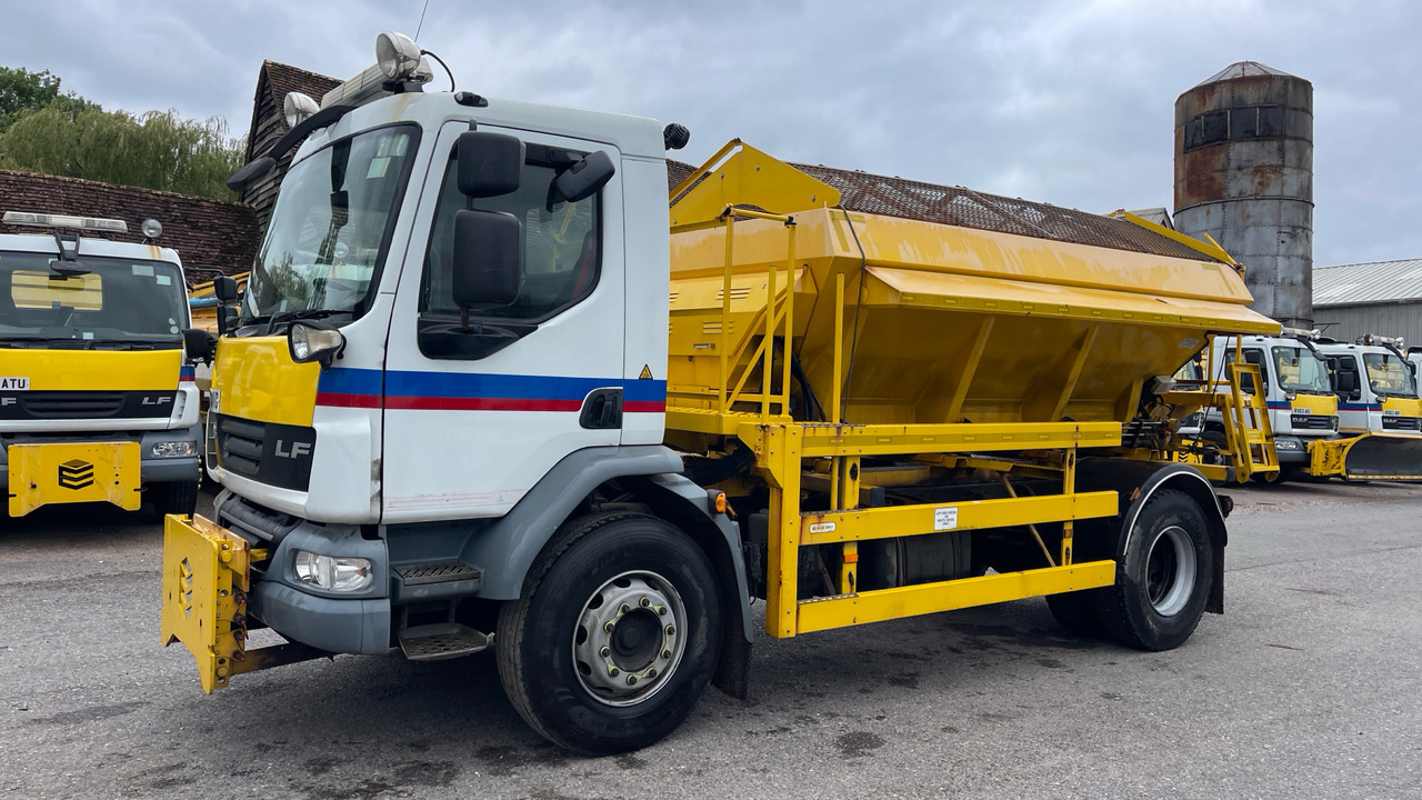 DAF LF 55.220 - Utilaj deszăpezire: Foto 2 DAF LF 55.220 - Utilaj deszăpezire: Foto 2