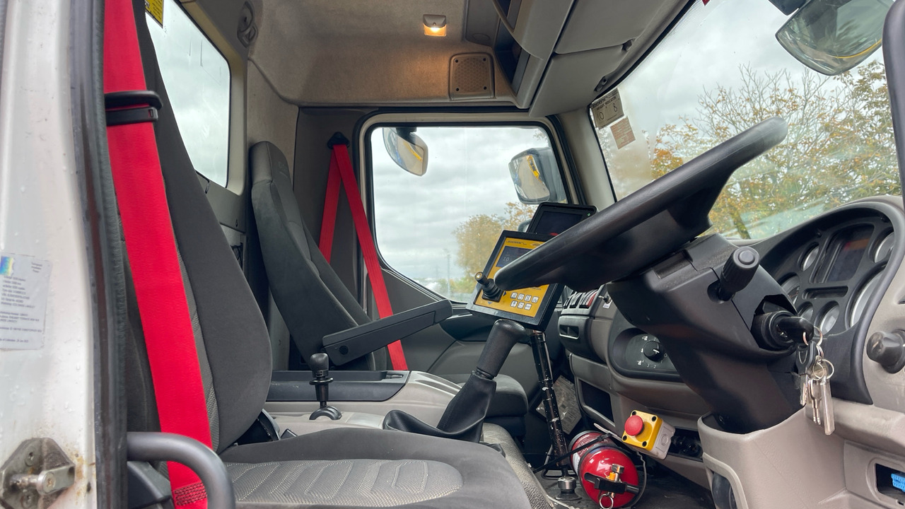 DAF LF 55.220 - Utilaj deszăpezire: Foto 5 DAF LF 55.220 - Utilaj deszăpezire: Foto 5