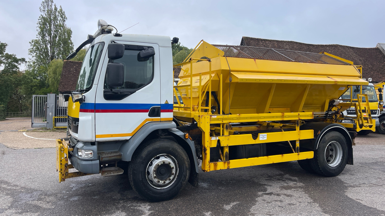 DAF LF  55.220 - Utilaj deszăpezire: Foto 2 DAF LF  55.220 - Utilaj deszăpezire: Foto 2