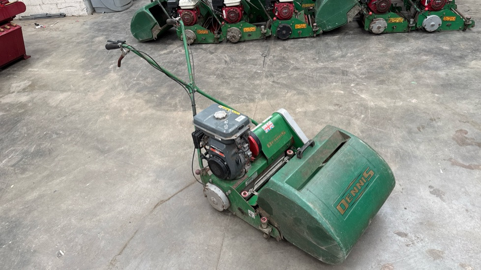 DENNIS FT510 PEDESTRIAN CYLINDER MOWER WITH 5K UNIT & GRASS BOX - Echipamente de constructii: Foto 2 DENNIS FT510 PEDESTRIAN CYLINDER MOWER WITH 5K UNIT & GRASS BOX - Echipamente de constructii: Foto 2