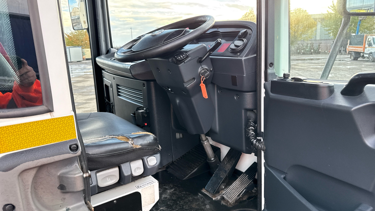 Dennis Elite 6 - Autogunoiere: Foto 5 Dennis Elite 6 - Autogunoiere: Foto 5