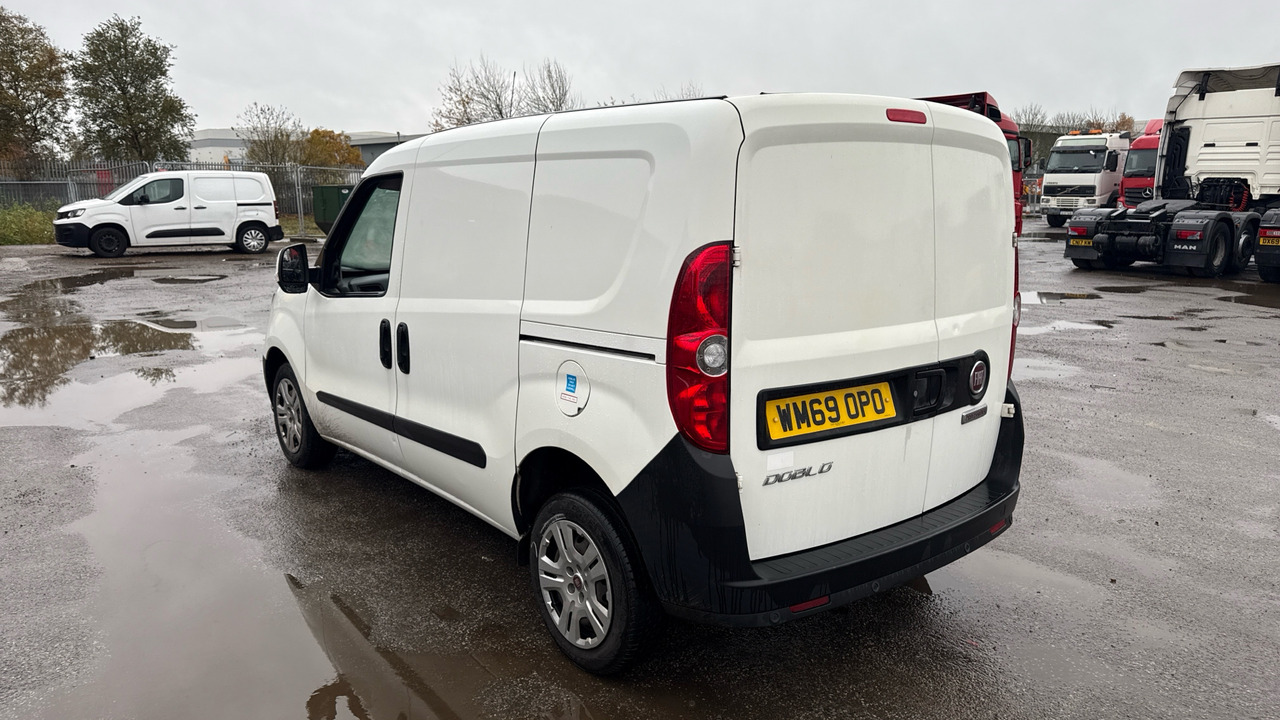 FIAT DOBLO 16V 1.3 MULTIJET 95PS TECNICO - Autoutilitară compactă: Foto 3 FIAT DOBLO 16V 1.3 MULTIJET 95PS TECNICO - Autoutilitară compactă: Foto 3