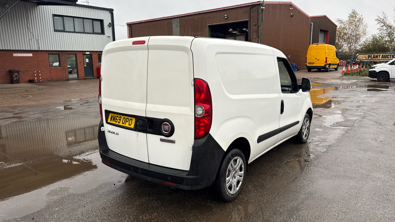 FIAT DOBLO 16V 1.3 MULTIJET 95PS TECNICO - Autoutilitară compactă: Foto 4 FIAT DOBLO 16V 1.3 MULTIJET 95PS TECNICO - Autoutilitară compactă: Foto 4