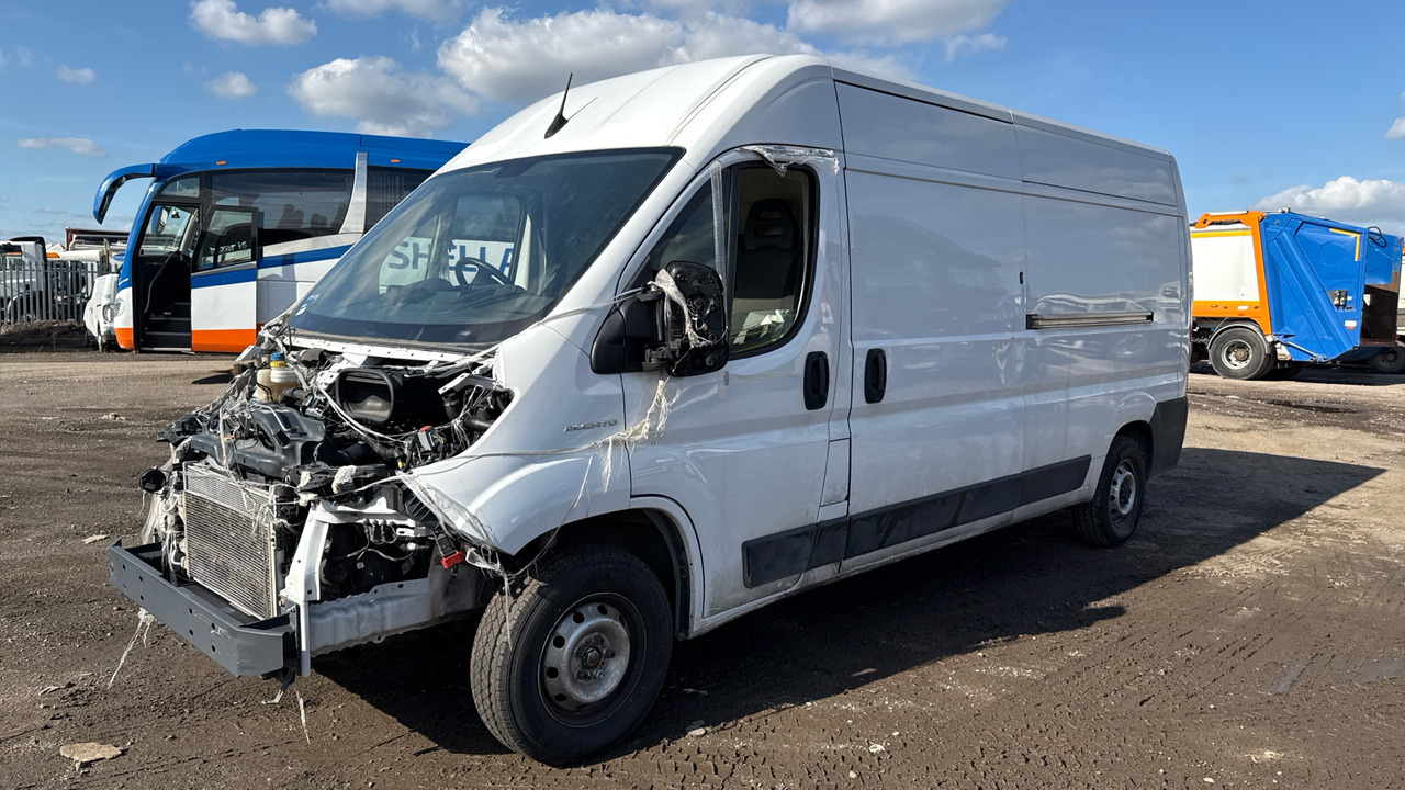 FIAT DUCATO 2.3 Multijet 140PS - Dubă: Foto 3 FIAT DUCATO 2.3 Multijet 140PS - Dubă: Foto 3