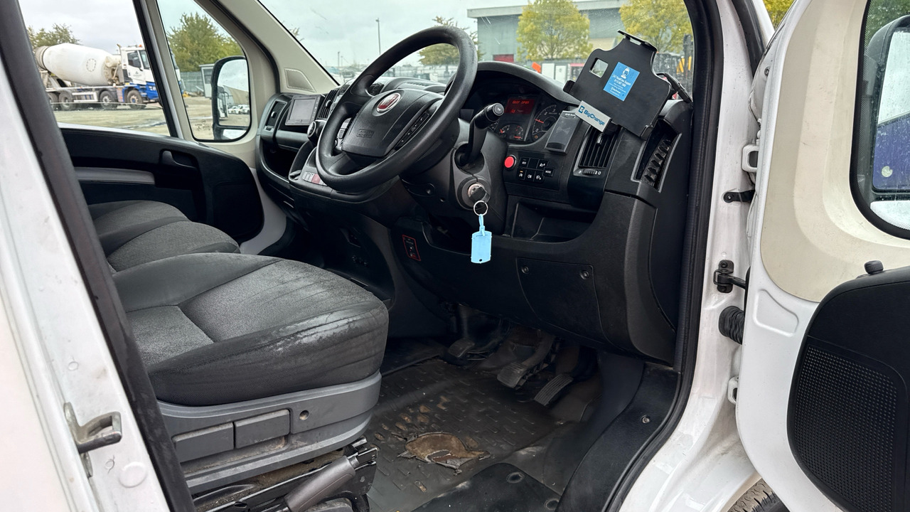 FIAT DUCATO 35 2.3 Multijet 140PS - Autoutilitară cu platformă: Foto 5 FIAT DUCATO 35 2.3 Multijet 140PS - Autoutilitară cu platformă: Foto 5