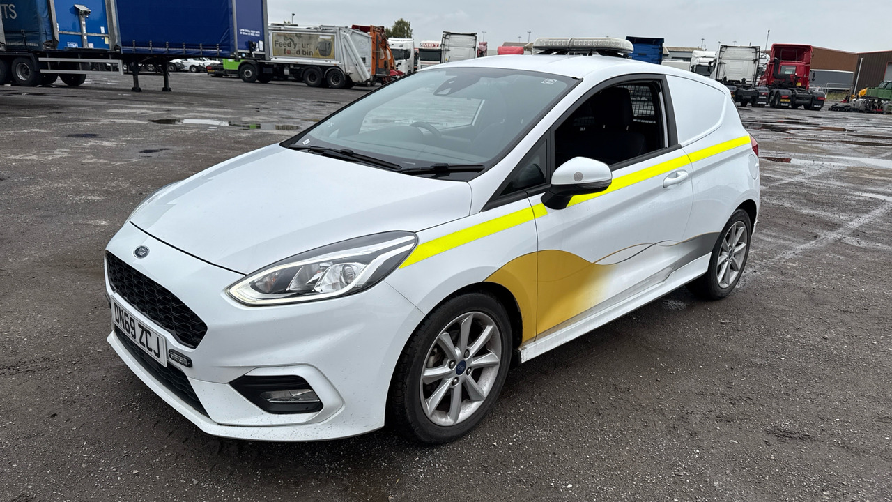 FORD FIESTA 1.5 TDCi 85PS - Automobil: Foto 2 FORD FIESTA 1.5 TDCi 85PS - Automobil: Foto 2