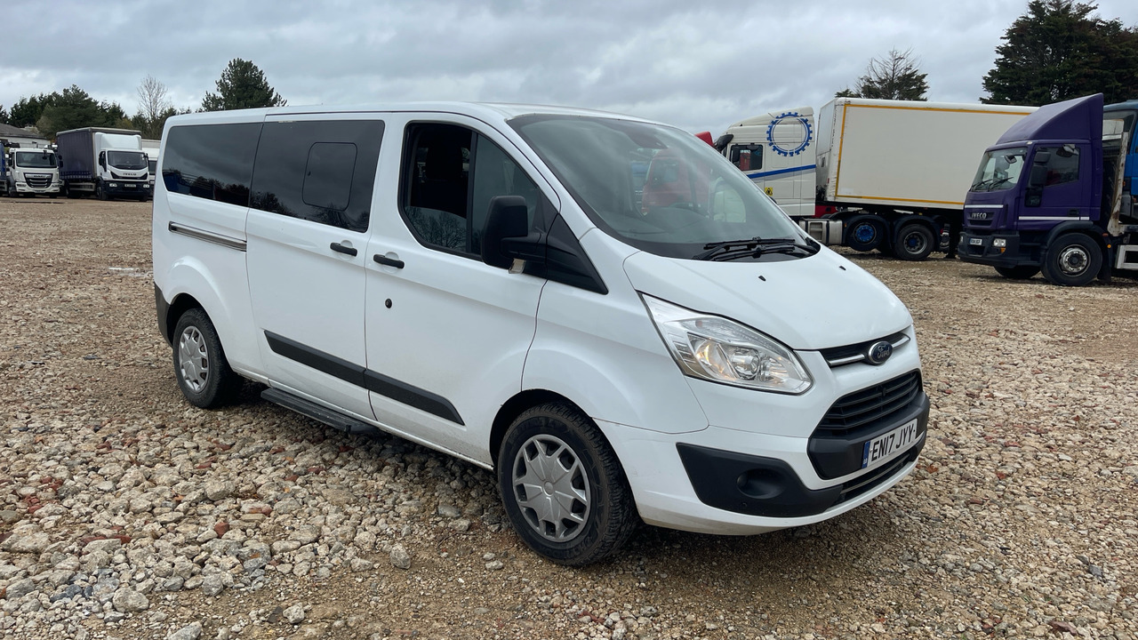 FORD TOURNEO CUSTOM 310 2.0 TDCI 130PS - Microbuz, Transport persoane: Foto 1 FORD TOURNEO CUSTOM 310 2.0 TDCI 130PS - Microbuz, Transport persoane: Foto 1