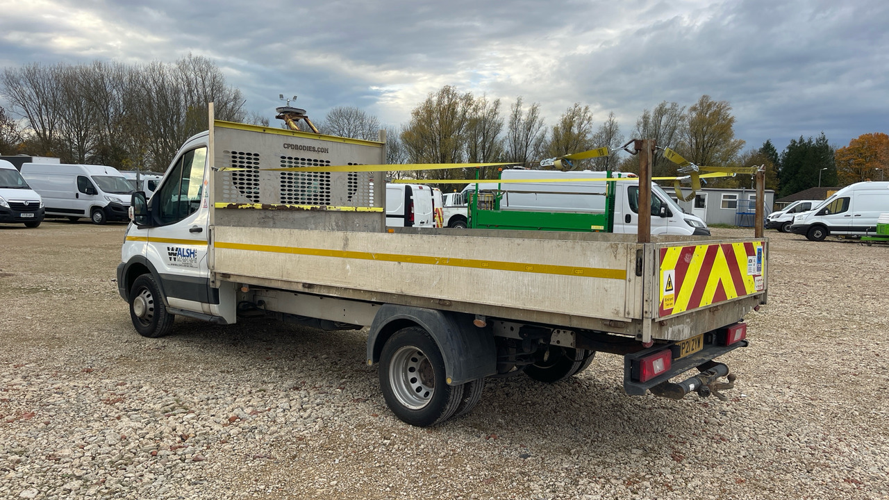 FORD TRANSIT 350 2.0 ECOBLUE 130PS - Autoutilitară cu platformă: Foto 3 FORD TRANSIT 350 2.0 ECOBLUE 130PS - Autoutilitară cu platformă: Foto 3