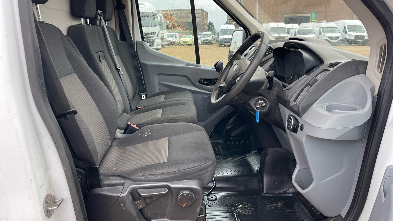 FORD TRANSIT 350 2.0 TDCI 105PS - Dubă: Foto 5 FORD TRANSIT 350 2.0 TDCI 105PS - Dubă: Foto 5