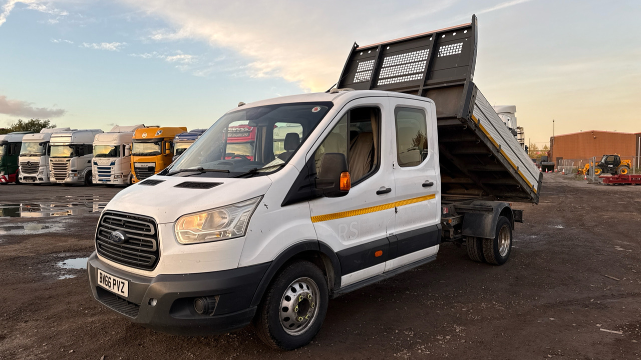 FORD TRANSIT 350 2.2 TDCi 125ps - Autoutilitară basculantă: Foto 2 FORD TRANSIT 350 2.2 TDCi 125ps - Autoutilitară basculantă: Foto 2