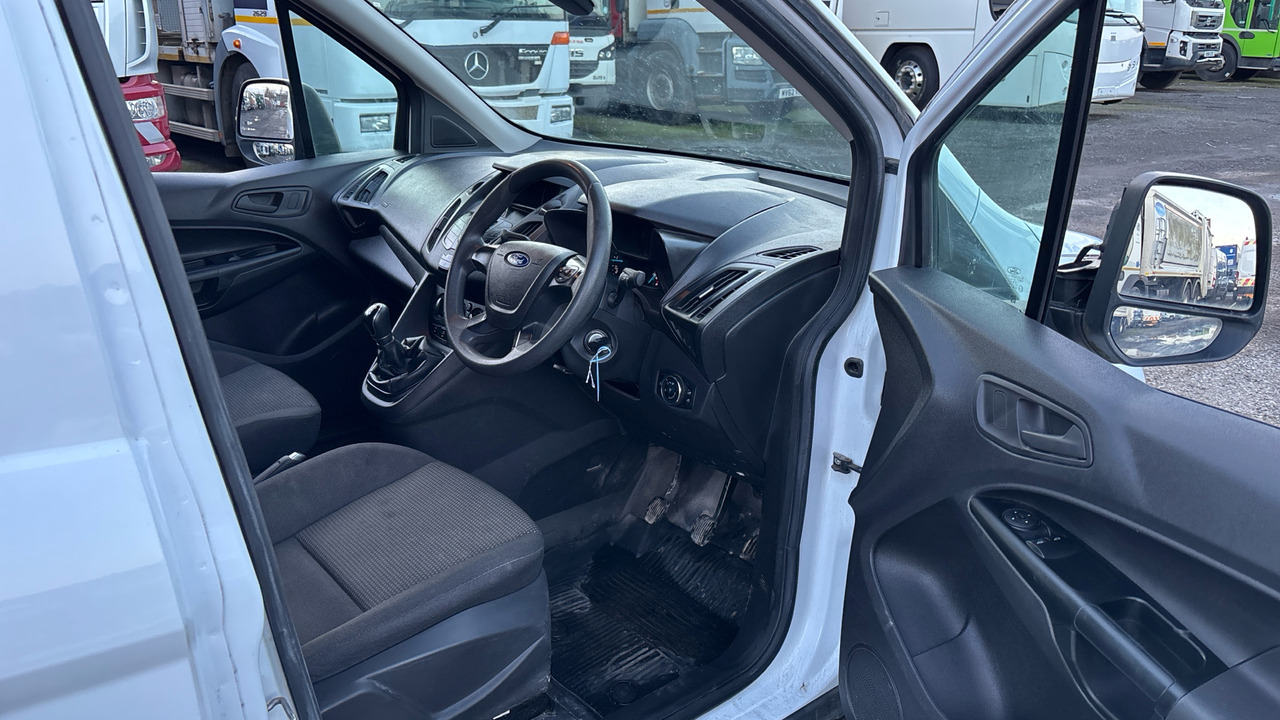 FORD TRANSIT CONNECT 200 1.5 TDCi 75ps - Autoutilitară compactă: Foto 5 FORD TRANSIT CONNECT 200 1.5 TDCi 75ps - Autoutilitară compactă: Foto 5