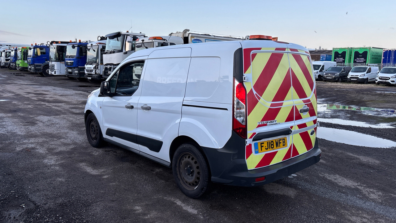 FORD TRANSIT CONNECT 200 1.5 TDCi 75ps - Autoutilitară compactă: Foto 3 FORD TRANSIT CONNECT 200 1.5 TDCi 75ps - Autoutilitară compactă: Foto 3