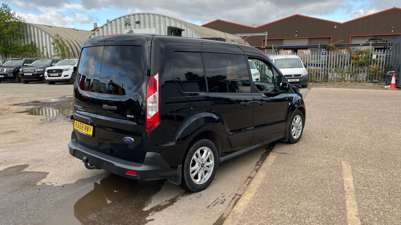 FORD TRANSIT CONNECT 220 1.5 EcoBlue 120ps Trend - Autoutilitară cabină dublă: Foto 4 FORD TRANSIT CONNECT 220 1.5 EcoBlue 120ps Trend - Autoutilitară cabină dublă: Foto 4