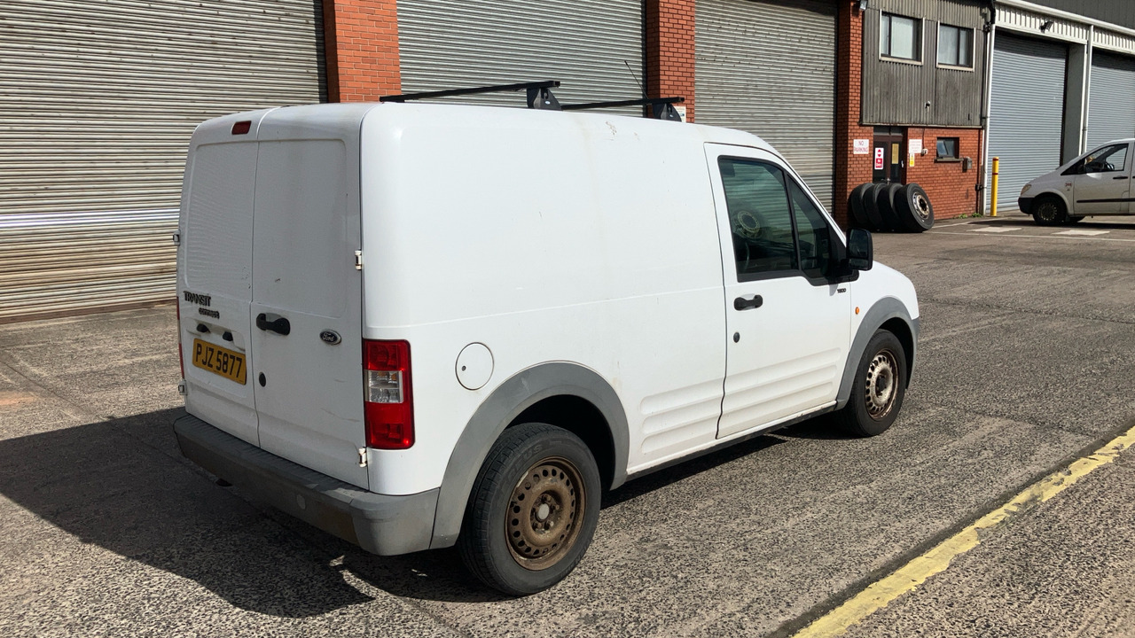 FORD TRANSIT CONNECT T200 1.8 TDCI 75PS - Autoutilitară compactă: Foto 4 FORD TRANSIT CONNECT T200 1.8 TDCI 75PS - Autoutilitară compactă: Foto 4