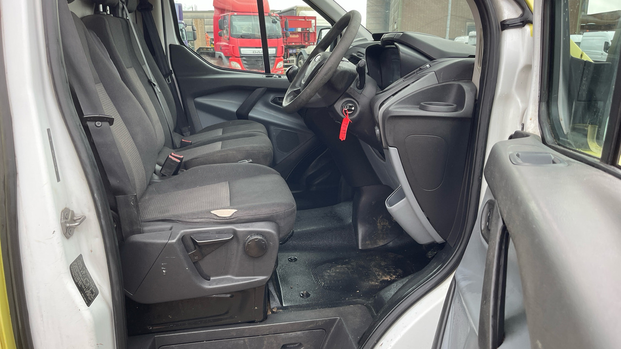 FORD TRANSIT CUSTOM 290 2.2 TDCI 125PS - Autoutilitară compactă: Foto 5 FORD TRANSIT CUSTOM 290 2.2 TDCI 125PS - Autoutilitară compactă: Foto 5