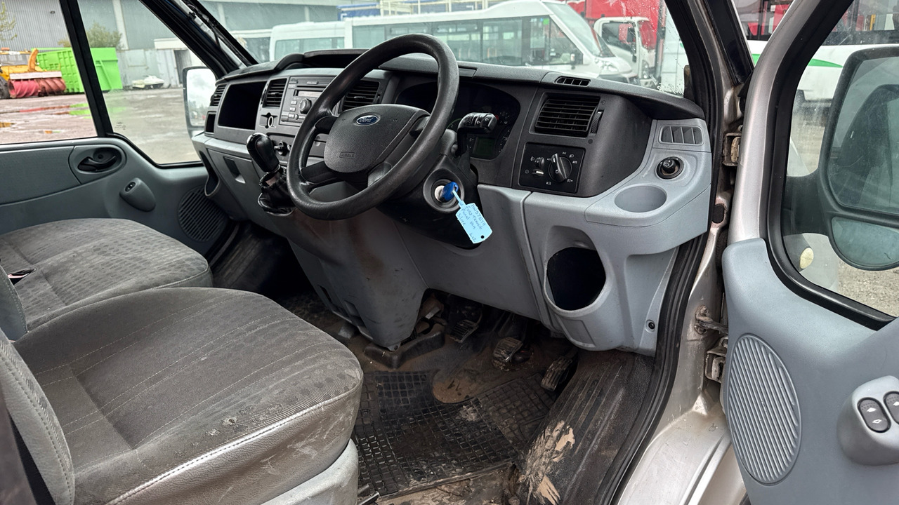FORD TRANSIT T260 2.2 130PS - Dubă: Foto 5 FORD TRANSIT T260 2.2 130PS - Dubă: Foto 5