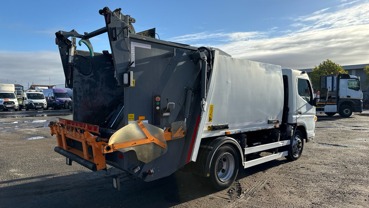 FUSO CANTER 7C15 - Autogunoiere: Foto 4 FUSO CANTER 7C15 - Autogunoiere: Foto 4