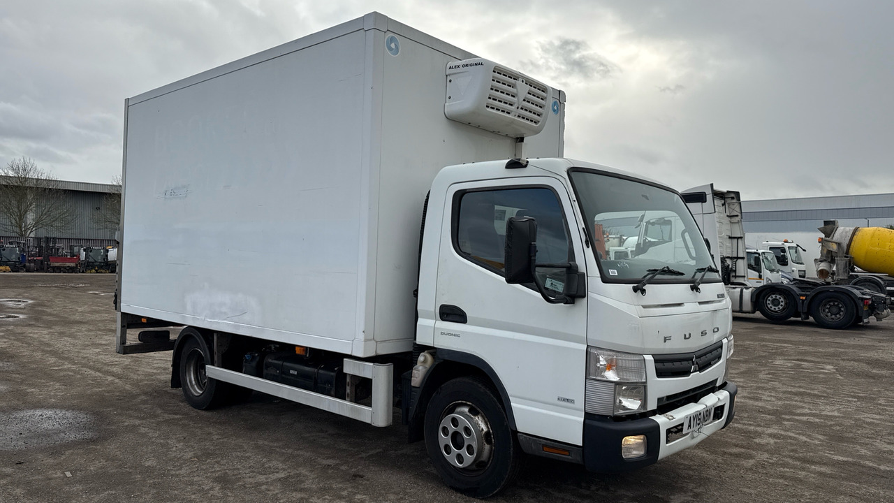 FUSO CANTER 7C15 - Camion frigider: Foto 1 FUSO CANTER 7C15 - Camion frigider: Foto 1