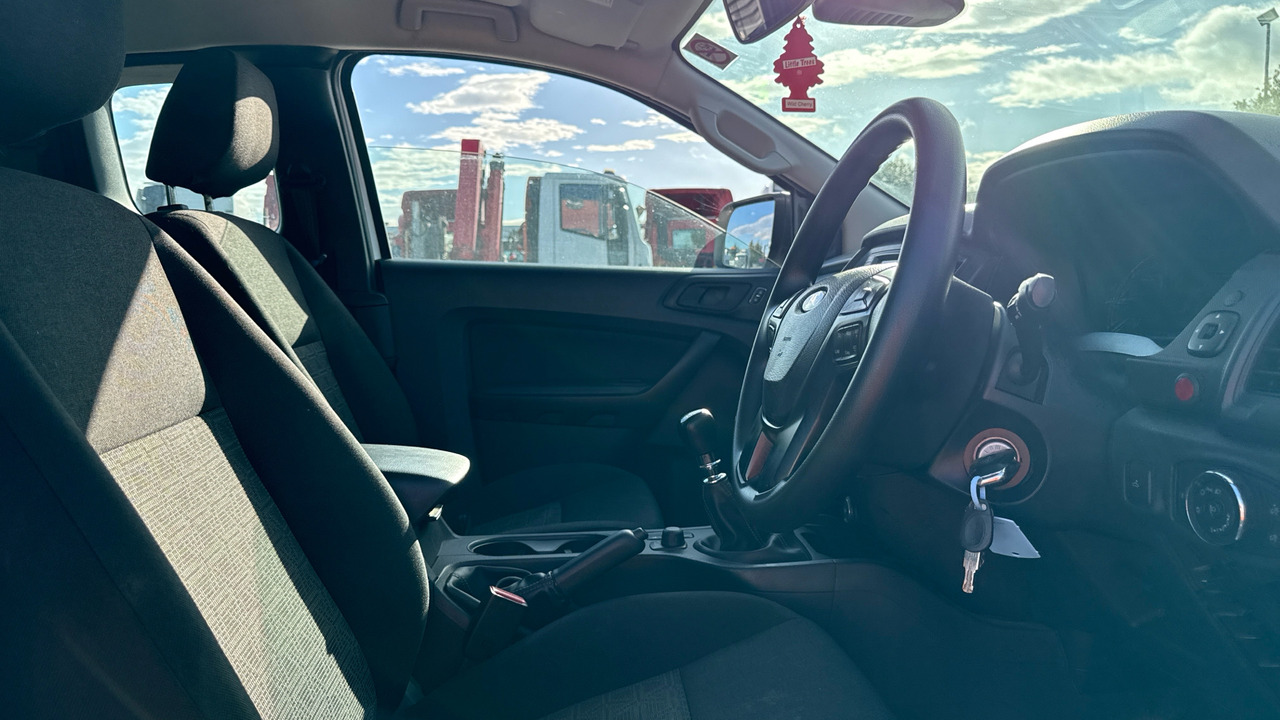 Ford Ranger 2.0 ECOBLUE XL 170PS - Pick-up, Autoutilitară cabină dublă: Foto 5 Ford Ranger 2.0 ECOBLUE XL 170PS - Pick-up, Autoutilitară cabină dublă: Foto 5