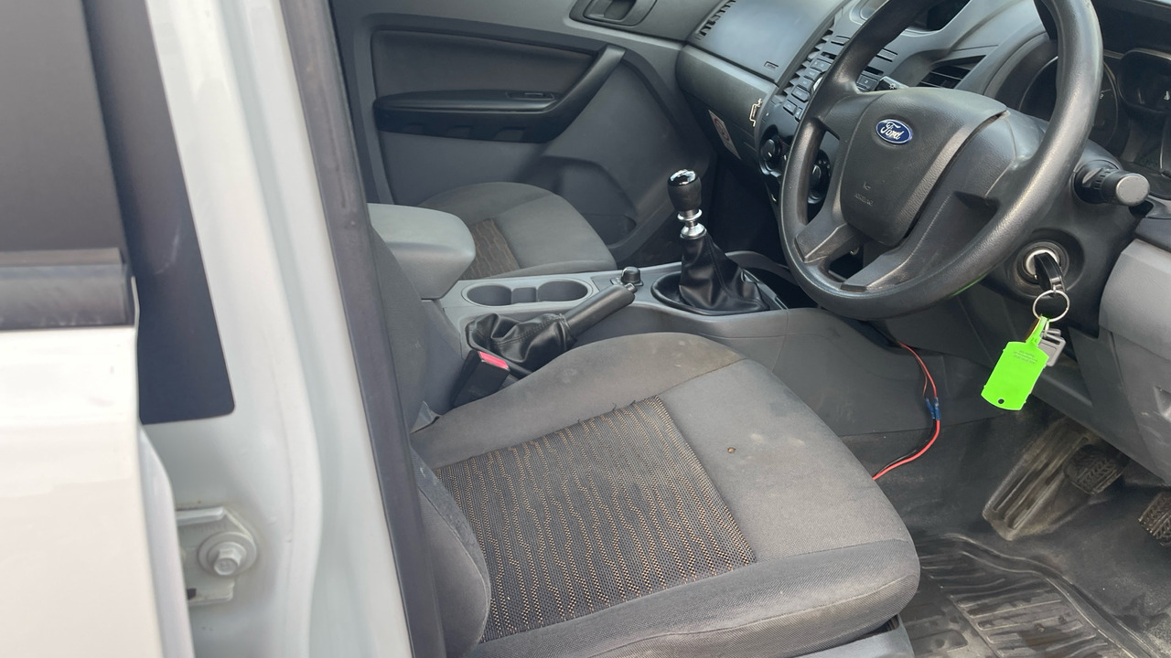 Ford Ranger 2.2 TDCi 150 - Pick-up, Autoutilitară cabină dublă: Foto 5 Ford Ranger 2.2 TDCi 150 - Pick-up, Autoutilitară cabină dublă: Foto 5