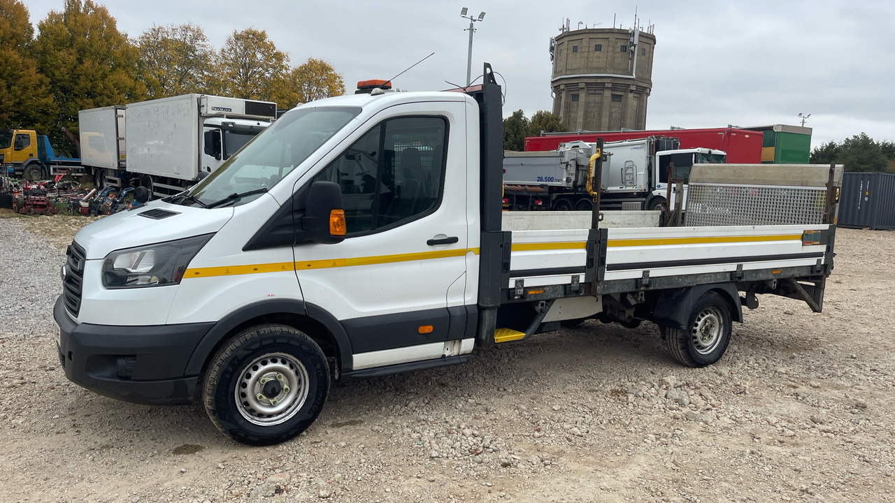 Ford Transit 350 2.0 TDCI 130PS - Autoutilitară cu platformă: Foto 2 Ford Transit 350 2.0 TDCI 130PS - Autoutilitară cu platformă: Foto 2