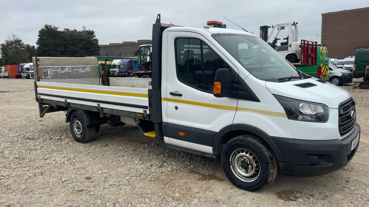 Ford Transit 350 2.0 TDCI 130PS - Autoutilitară cu platformă: Foto 1 Ford Transit 350 2.0 TDCI 130PS - Autoutilitară cu platformă: Foto 1