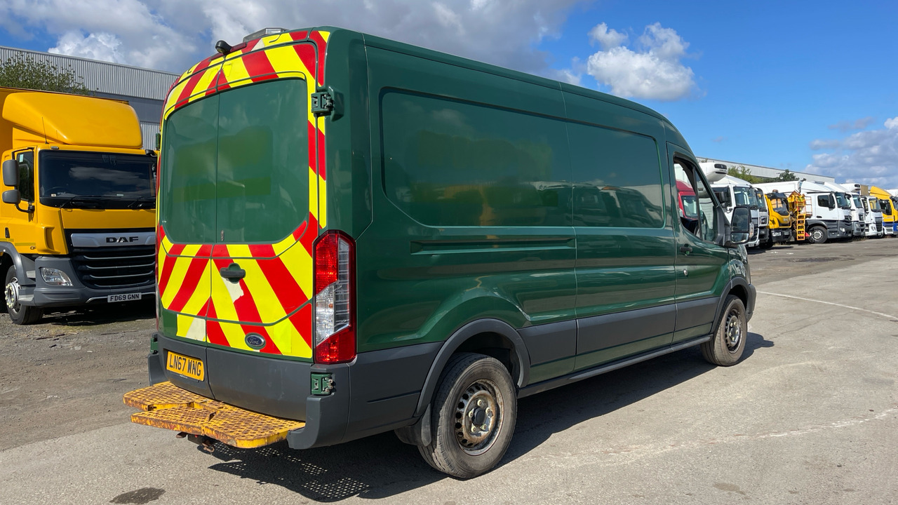 Ford Transit 350 2.0 TDCi 130ps - Dubă: Foto 4 Ford Transit 350 2.0 TDCi 130ps - Dubă: Foto 4