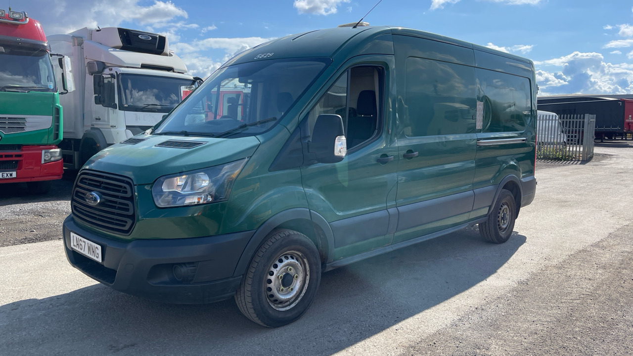 Ford Transit 350 2.0 TDCi 130ps - Dubă: Foto 2 Ford Transit 350 2.0 TDCi 130ps - Dubă: Foto 2