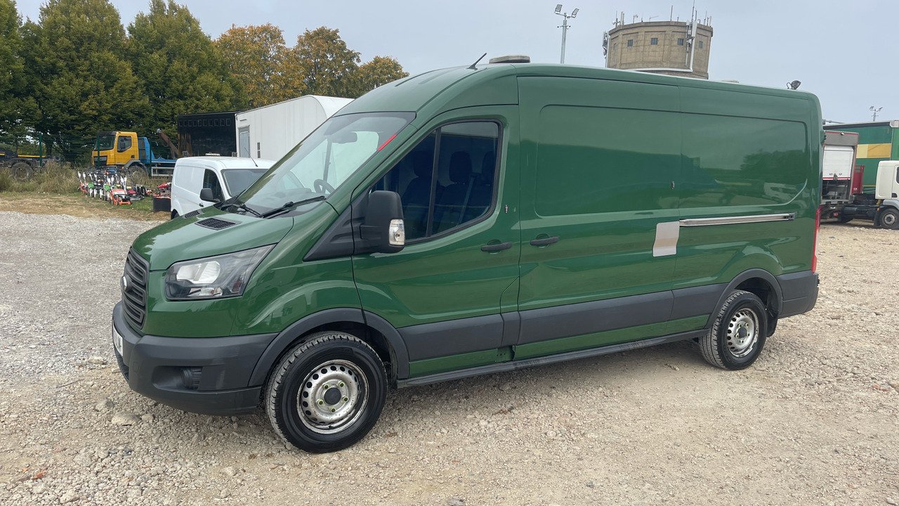 Ford Transit 350 2.0 TDCi 130ps - Dubă: Foto 2 Ford Transit 350 2.0 TDCi 130ps - Dubă: Foto 2