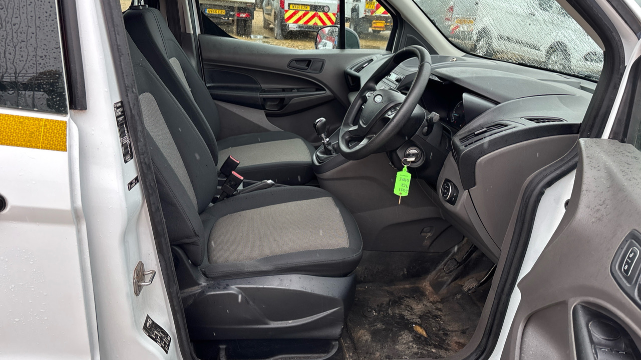 Ford Transit Connect 230 1.5 ECO BLUE 100PS - Autoutilitară cabină dublă: Foto 5 Ford Transit Connect 230 1.5 ECO BLUE 100PS - Autoutilitară cabină dublă: Foto 5