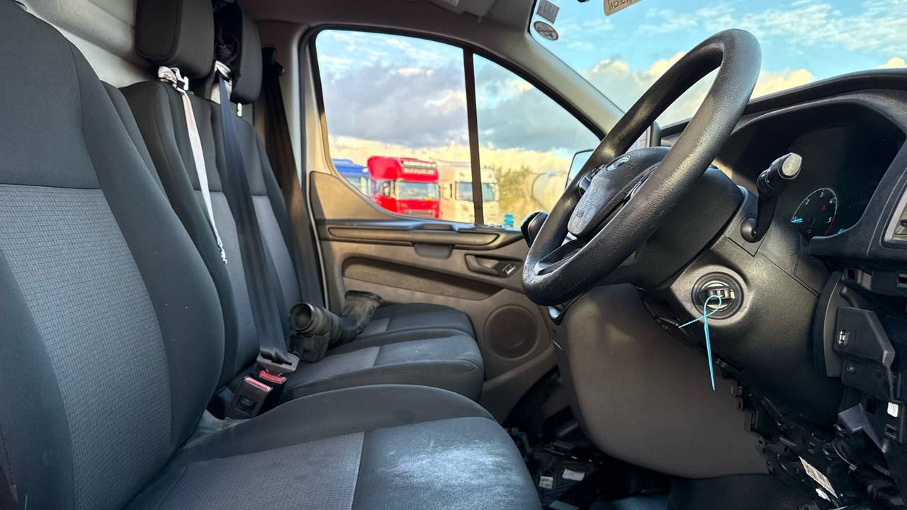 Ford Transit Custom 280 2.0 ECOBLUE 105PS - Autoutilitară compactă: Foto 5 Ford Transit Custom 280 2.0 ECOBLUE 105PS - Autoutilitară compactă: Foto 5