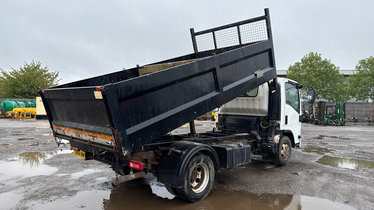 ISUZU FORWARD N75.190 - Camion basculantă: Foto 4 ISUZU FORWARD N75.190 - Camion basculantă: Foto 4