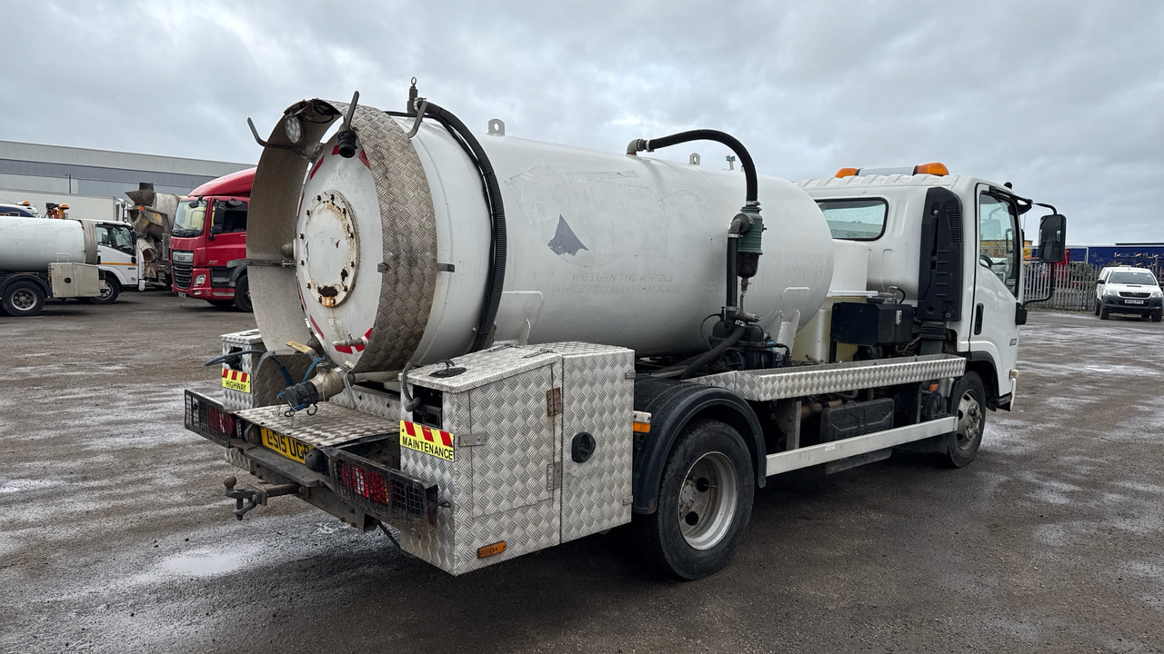 ISUZU N75 190 - Camion cisternă: Foto 4 ISUZU N75 190 - Camion cisternă: Foto 4