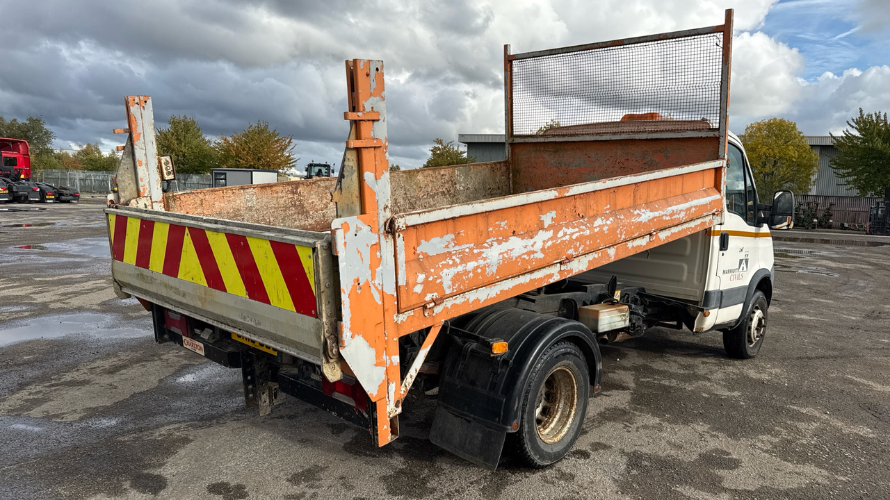 IVECO DAILY  60-180 - Camion basculantă: Foto 4 IVECO DAILY  60-180 - Camion basculantă: Foto 4