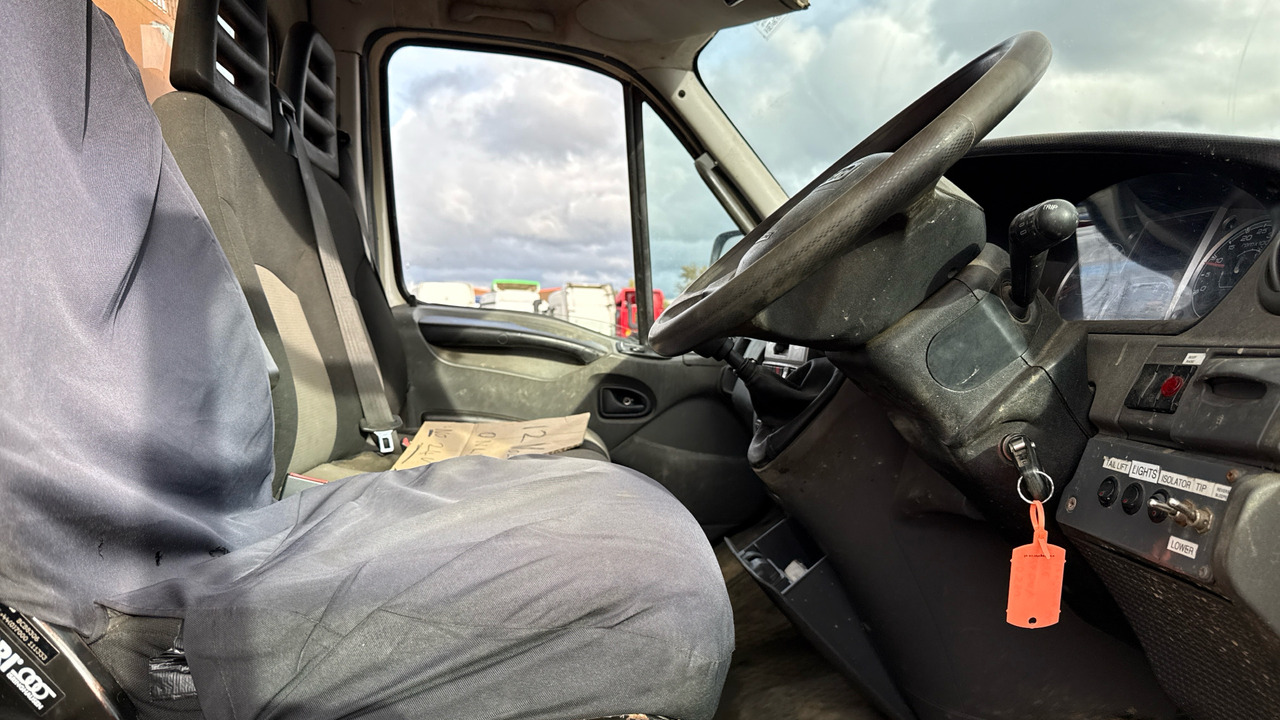 IVECO DAILY 60-180 - Camion basculantă: Foto 5 IVECO DAILY 60-180 - Camion basculantă: Foto 5