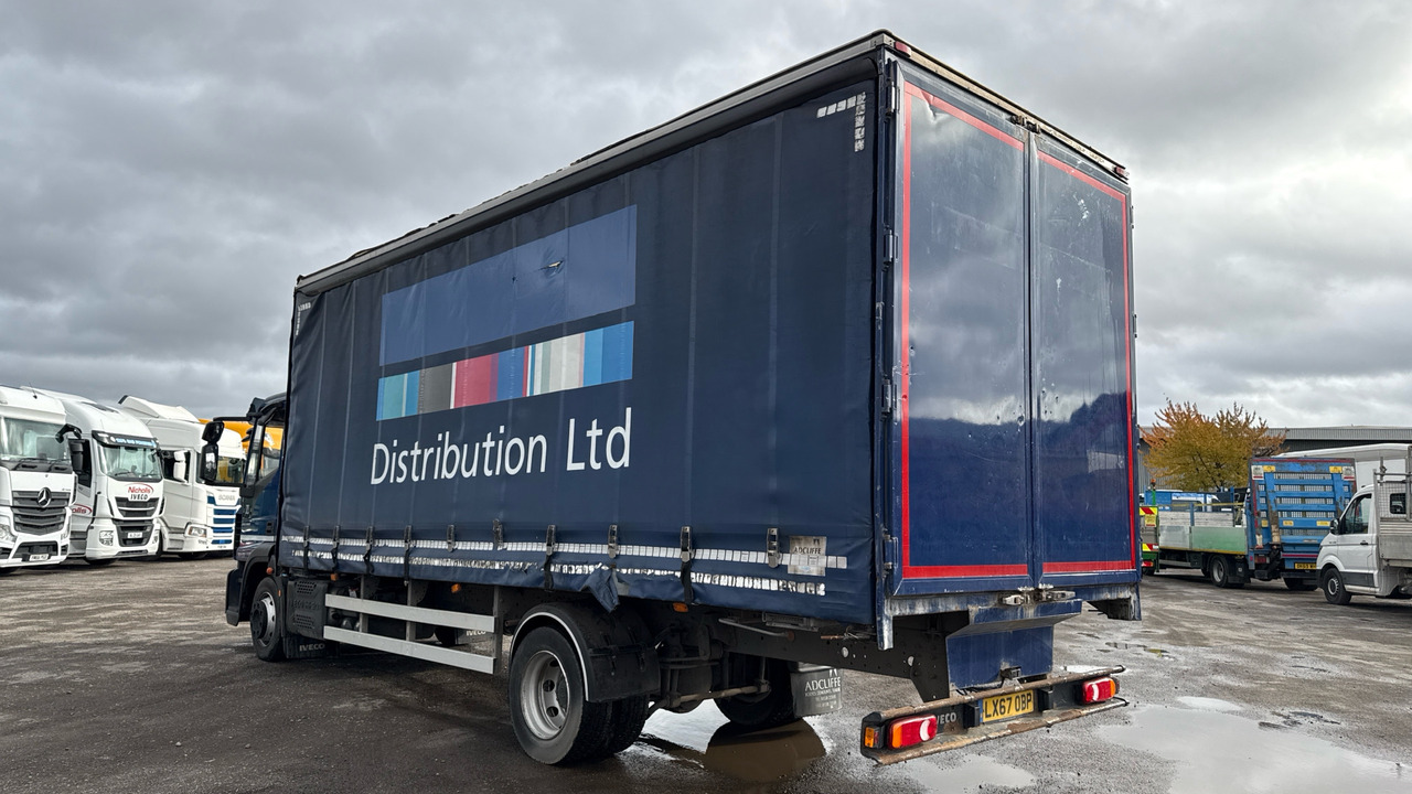 IVECO EUROCARGO 120-210 - Camion cu prelată: Foto 3 IVECO EUROCARGO 120-210 - Camion cu prelată: Foto 3