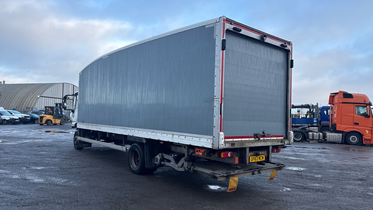 IVECO EUROCARGO 140E18 - Camion furgon: Foto 3 IVECO EUROCARGO 140E18 - Camion furgon: Foto 3